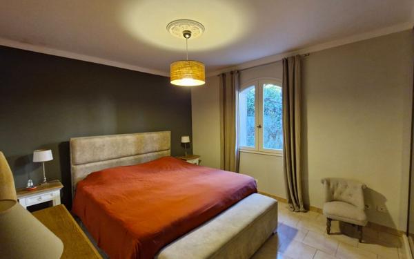 Maison à vendre    5 pièces •  Les Angles