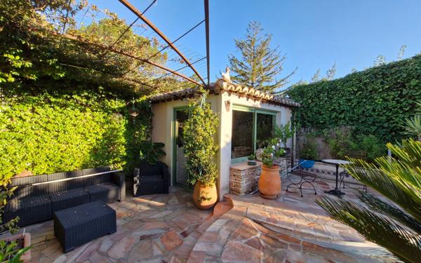 Maison à vendre    5 pièces •  Les Angles