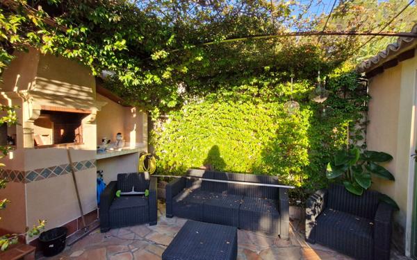 Maison à vendre    5 pièces •  Les Angles