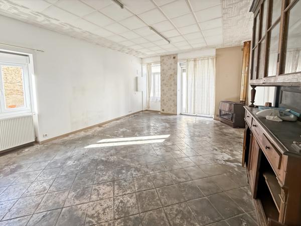 Dpt Gers (32), à vendre BARCELONNE DU GERS maison P7 de 160 m² habitables + grange attenante sur 250 m² de terrain