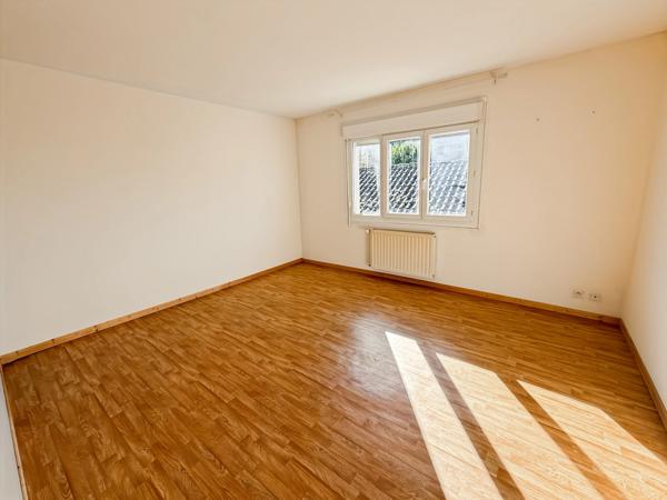 Dpt Gers (32), à vendre BARCELONNE DU GERS maison P7 de 160 m² habitables + grange attenante sur 250 m² de terrain