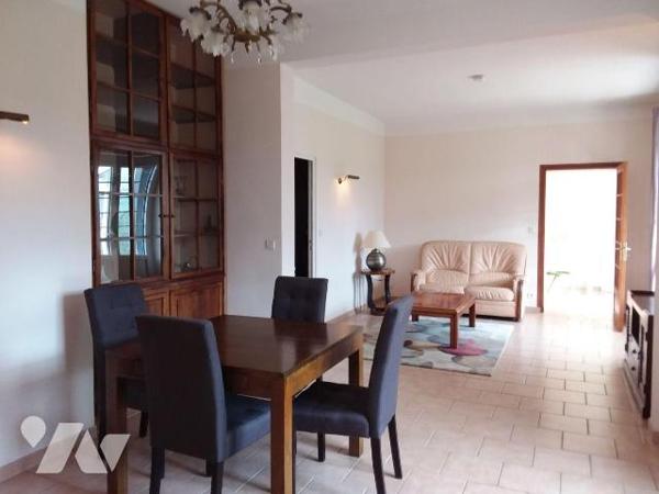 GRANDE MAISON DE CHARME ENTRE MONTRICHARD ET CONTRES
PROCHE COLLEGE ET LYCEE DE PONTLEVOY ET S...