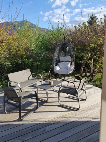 Maison avec piscine , secteur calme