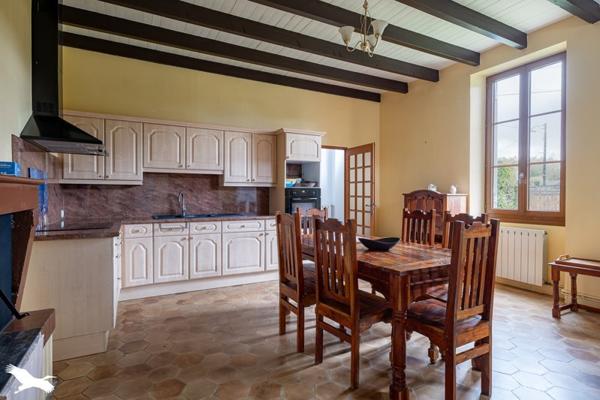 Maison à vendre |  Pons |  7 pièces | 175 m²