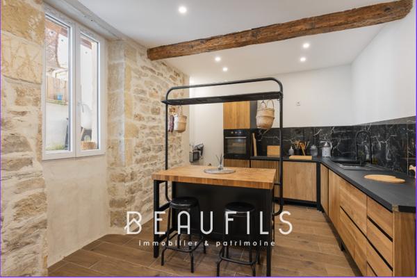 Calvisson (30420) Exclusivité - CALVISSON (30420) - MAISON DE VILLAGE - 146 M2 - 3 CHAMBRES - TERRASSE - GARAGE 30 M2