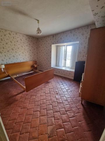 Maison de ville à vendre à Neuvy-Saint-Sépulchre dans l'Indre (36230), ref : CG/322