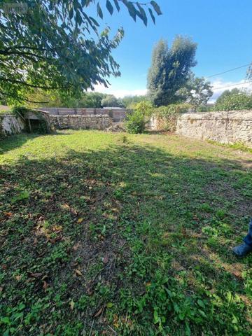 Maison de ville à vendre à Neuvy-Saint-Sépulchre dans l'Indre (36230), ref : CG/322