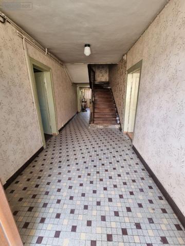 Maison de ville à vendre à Neuvy-Saint-Sépulchre dans l'Indre (36230), ref : CG/322