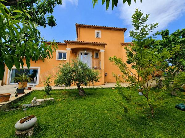 Alès - Maison de 190 m² habitables avec Piscine sur 850 m2 de terrain