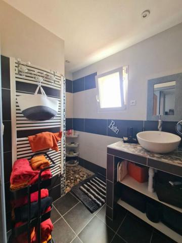 Alès - Maison de 190 m² habitables avec Piscine sur 850 m2 de terrain