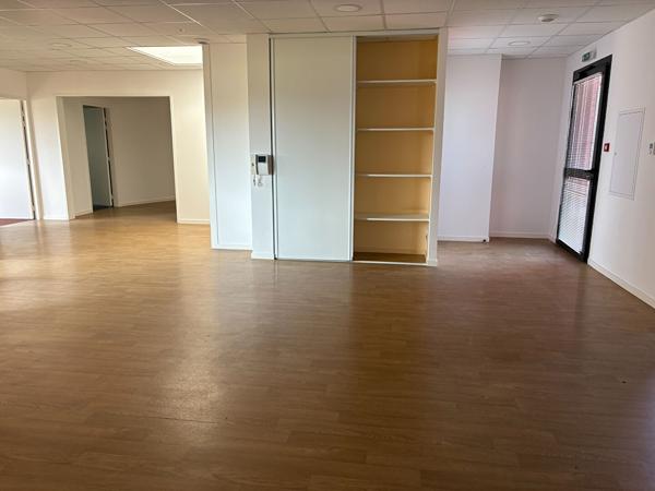 Bureaux de 166m² parfait état , Gouesnou