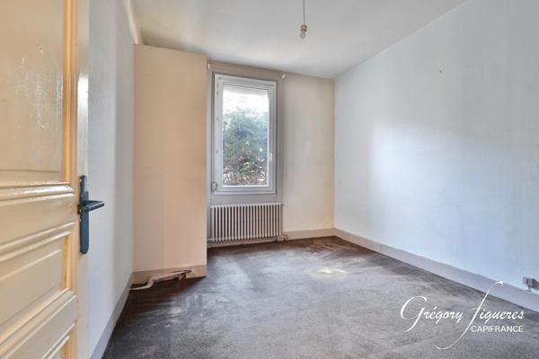 Maison bourgeoise de caractère – 200 m² – 6 chambres – Terrain arboré 712 m²