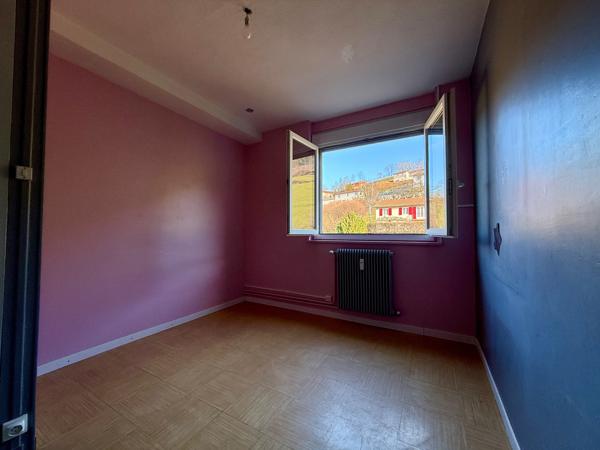 PROCHE GARE SNCF APPARTEMENT 3 CHAMBRES