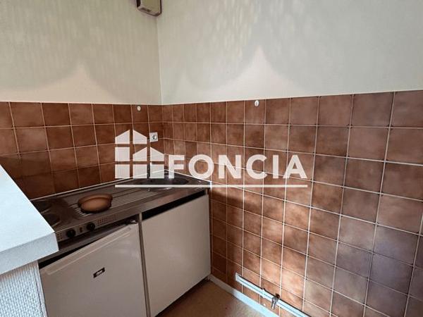 Location Studio 23.82 m² - 45 RUE DU HAUT DES SABLES Poitiers 86000