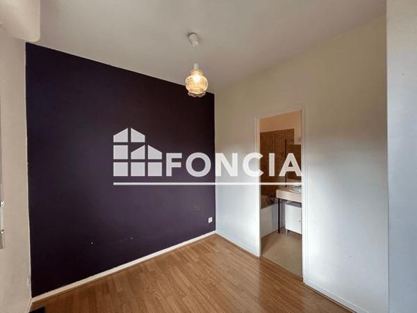 Location Studio 23.82 m² - 45 RUE DU HAUT DES SABLES Poitiers 86000