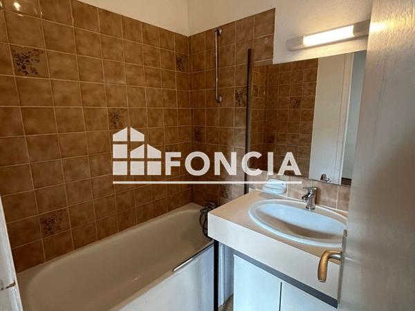 Location Studio 23.82 m² - 45 RUE DU HAUT DES SABLES Poitiers 86000