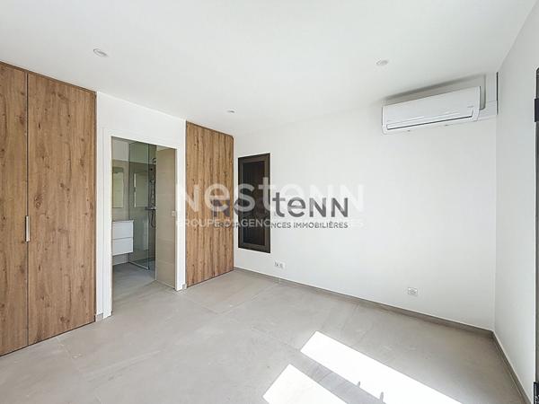 A Vendre Villa F5 avec piscine de 158.74m² d'exception à Saint-François .