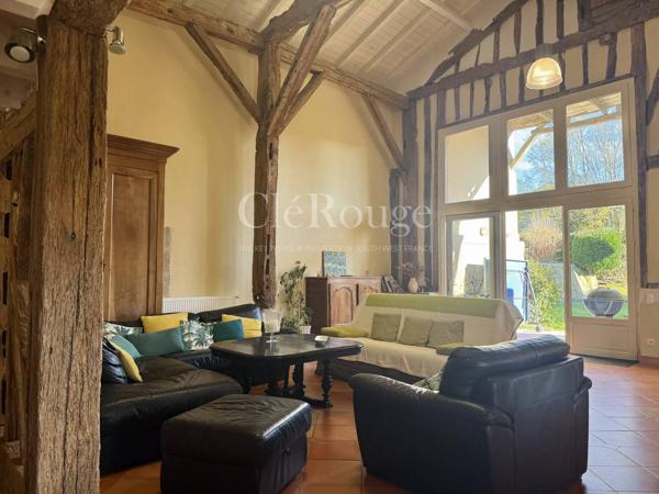 Proche d'Eymet - Ensemble immobilier avec maison principale, gîte, annexes et deux piscines