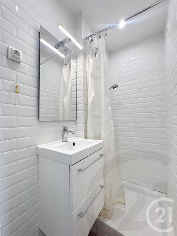 Appartement F2 à vendre  2 pièces - 34 m2 PARIS - 75018