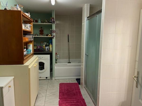 SAINT AUBIN LA PLAINE COEUR DE VILLAGE LONGERE EN PIERRES RENOVEE 4 CHAMBRES AVEC DEPENDANCE ET JARDIN