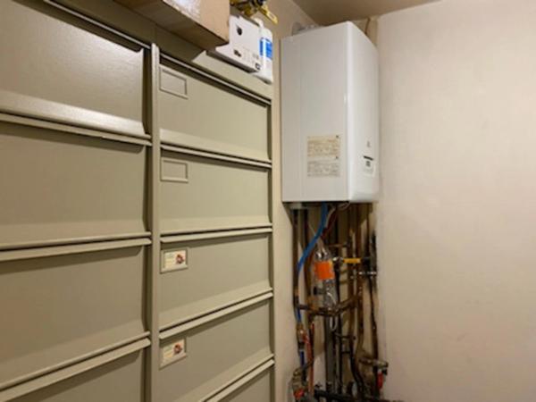 SAINT AUBIN LA PLAINE COEUR DE VILLAGE LONGERE EN PIERRES RENOVEE 4 CHAMBRES AVEC DEPENDANCE ET JARDIN