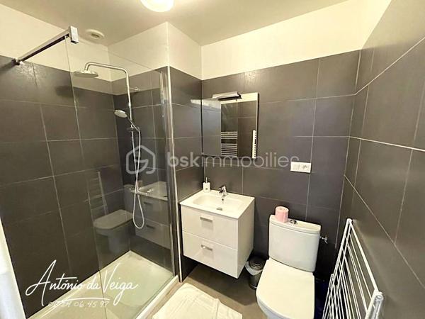 Immeuble commercial de 464,40 m²