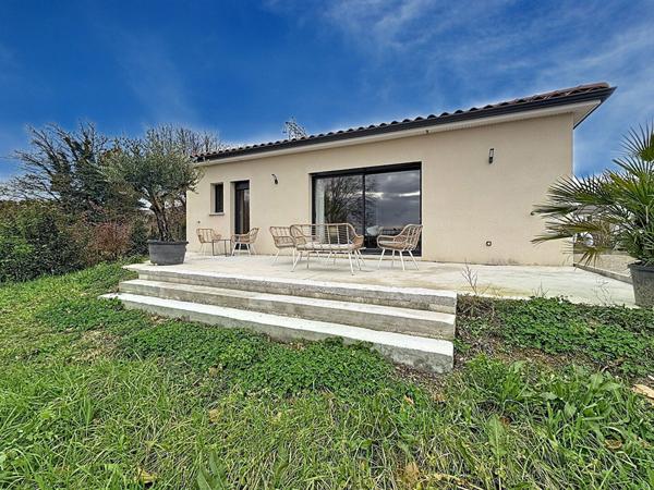 Jolie maison de plain-pied récente avec 3 chambres et garage sur Meximieux !