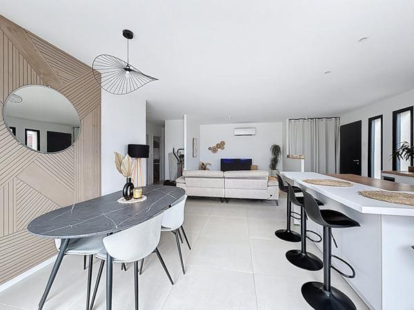 Jolie maison de plain-pied récente avec 3 chambres et garage sur Meximieux !