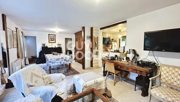 Appartement - 4 chambres - 6 pièce(s) - 349 000 