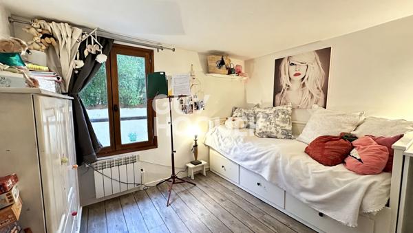 Appartement - 4 chambres - 6 pièce(s) - 349 000 