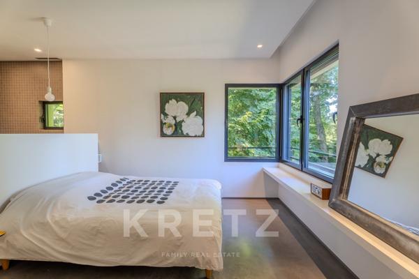 Villa contemporaine en béton banché