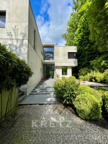 Villa contemporaine en béton banché