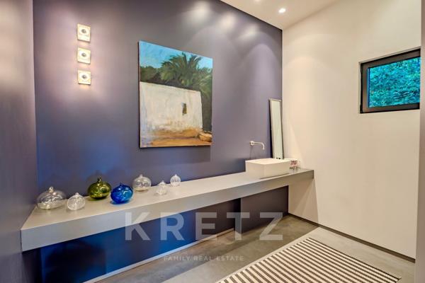 Villa contemporaine en béton banché