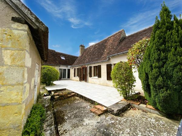 Authentique longère de charme à Rouziers-de-Touraine