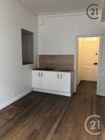 Immeuble à vendre  224 m2 PROVINS - 77