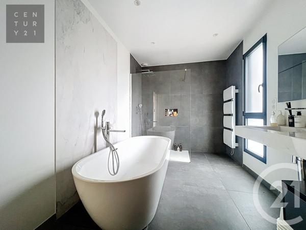 Maison à vendre  6 pièces - 273 m2 LA CHAPELLE ST LUC - 10