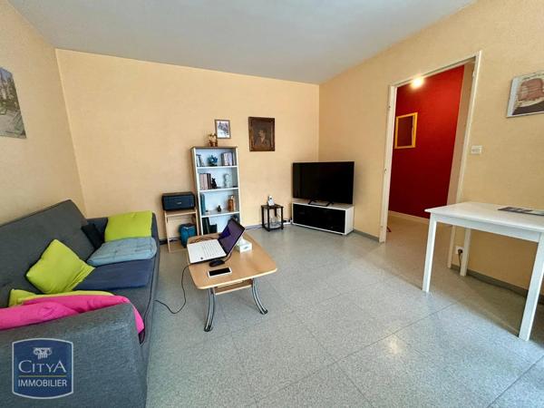 Appartement à louer 2 pièces 46.15m² Alençon (61000)