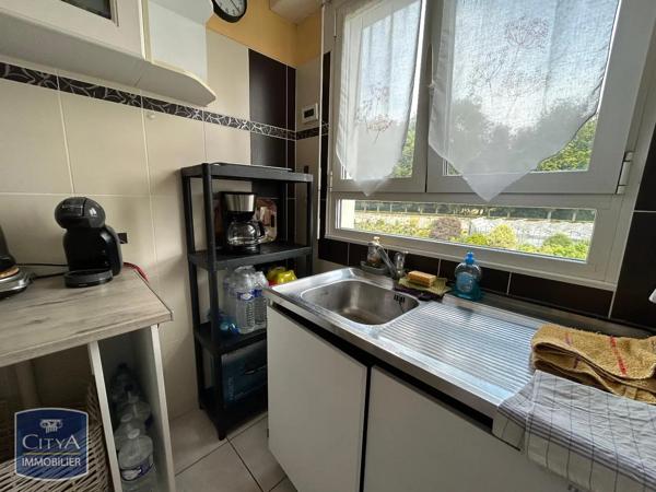 Appartement à louer 2 pièces 46.15m² Alençon (61000)