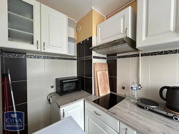 Appartement à louer 2 pièces 46.15m² Alençon (61000)