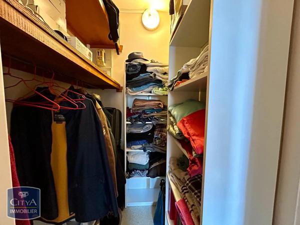 Appartement à louer 2 pièces 46.15m² Alençon (61000)