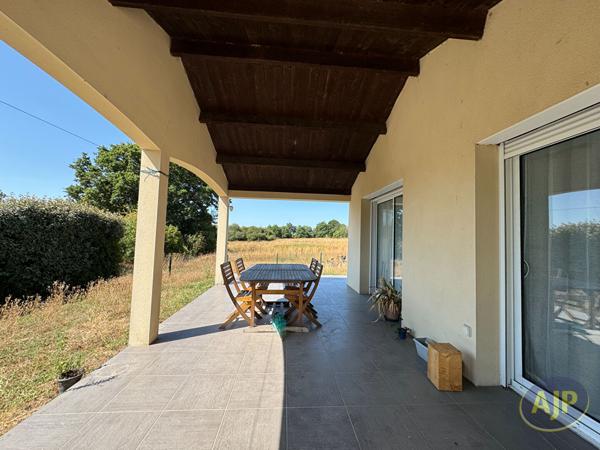 Location maison Saint Philbert De Bouaine : 920 € - AJP Immobilier Vieillevigne