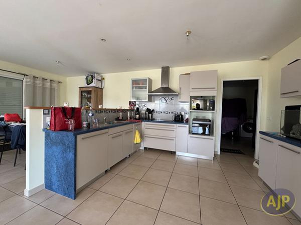 Location maison Saint Philbert De Bouaine : 920 € - AJP Immobilier Vieillevigne