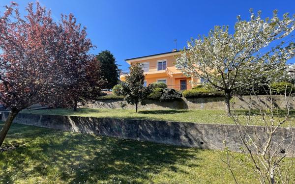 Maison à vendre    6 pièces • 158 m2 Rillieux-la-Pape