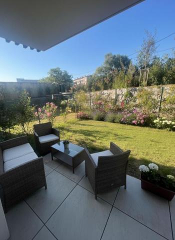 Bel appartement avec jardin privatif dans résidence récente