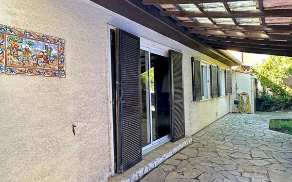 Maison à vendre    3 pièces • 72 m2 Nîmes