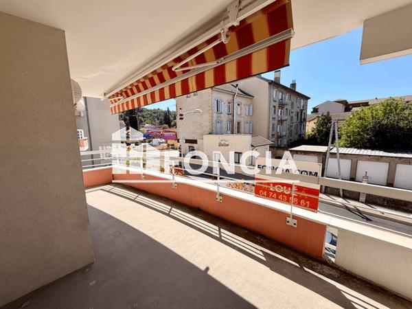 Location Appartement 3 pièces 72.3 m² - 5 bis Avenue Alsace Lorraine - résidence LE MARION Bourgoin Jallieu 38300