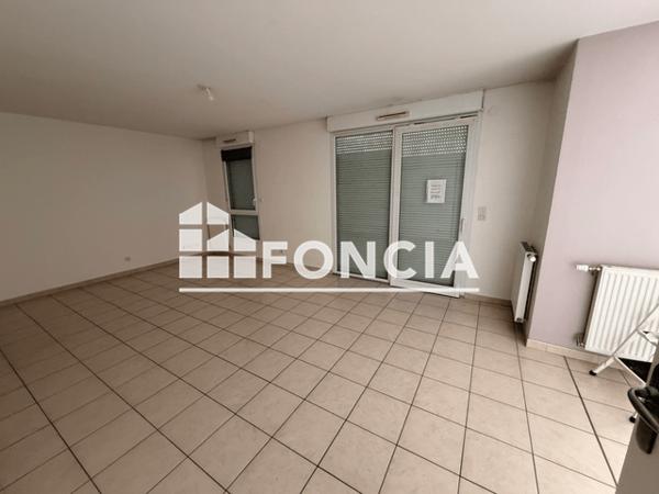 Location Appartement 3 pièces 72.3 m² - 5 bis Avenue Alsace Lorraine - résidence LE MARION Bourgoin Jallieu 38300