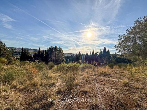 Terrain constructible de 2 347 m² avec vue imprenable ? Limoux