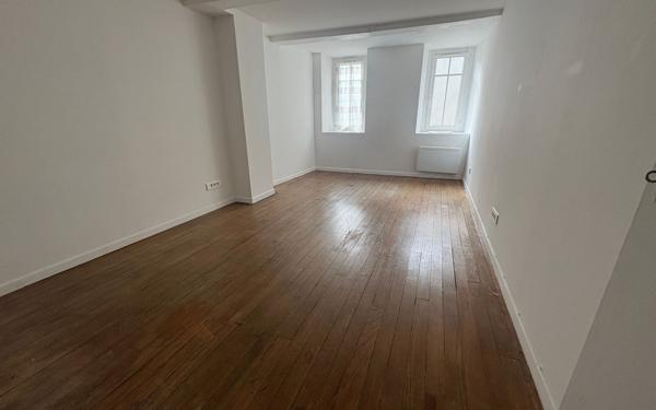 Maison à vendre    3 pièces • 60 m2 Castelnaudary