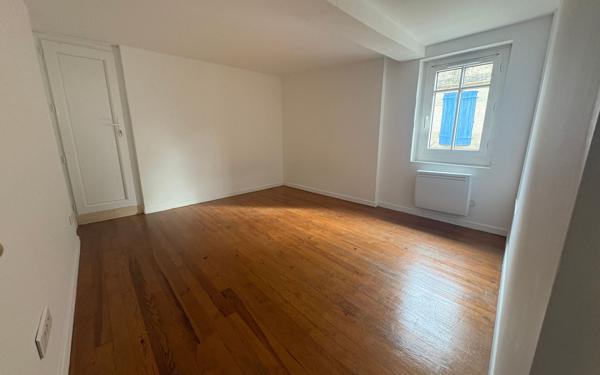 Maison à vendre    3 pièces • 60 m2 Castelnaudary